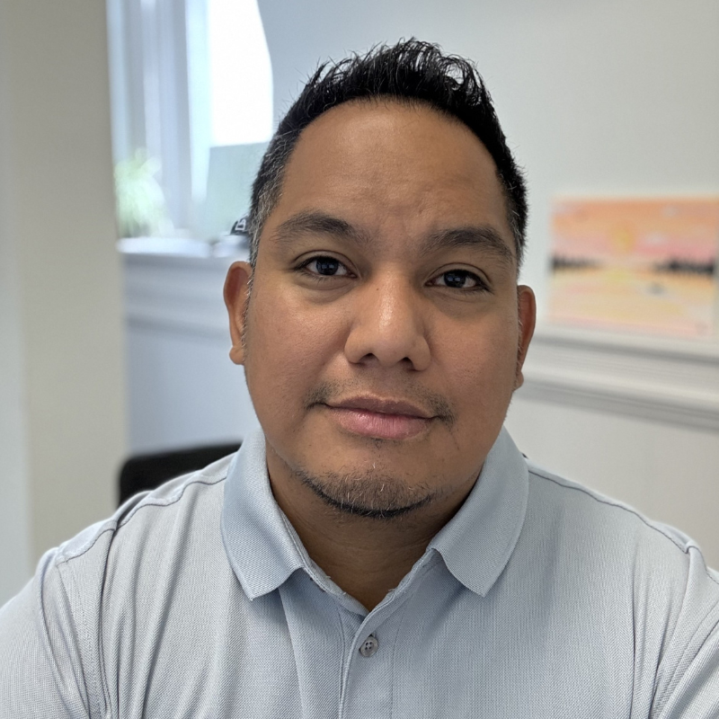 Carlos Buschinelli, Manager of Outreach Services